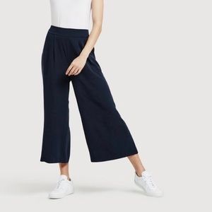 (NWT) Kit and Ace Silk Chatham Cullotes in Navy